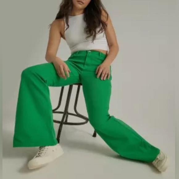 Wrangler Women’s Denim High Rise Fierce Flare Meadow - NWOT - Size 8x32 - Picture 1 of 5